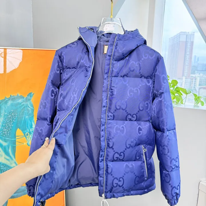 グッチ ダウンコートメンズサイズ