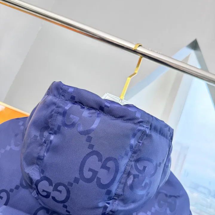 GUCCI メンズダウン