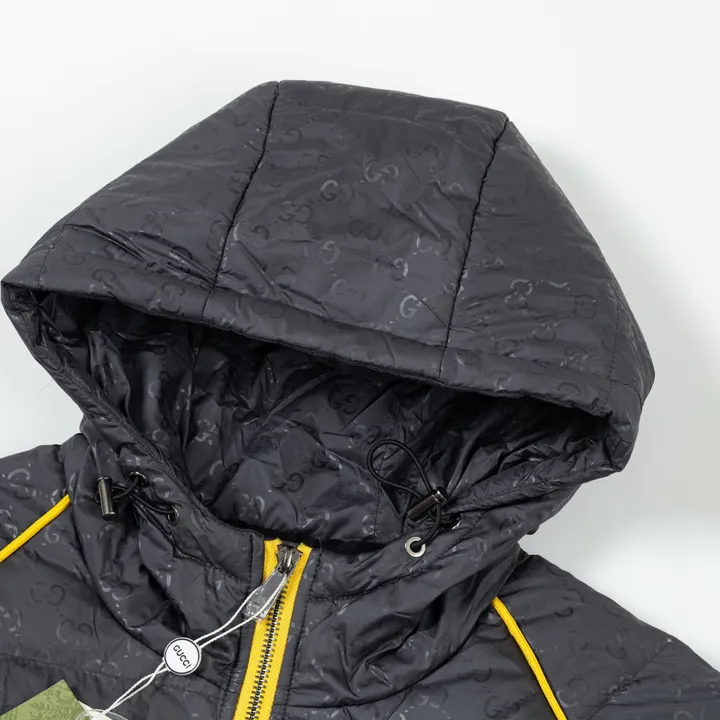 GUCCI ダウンジャケット 黒