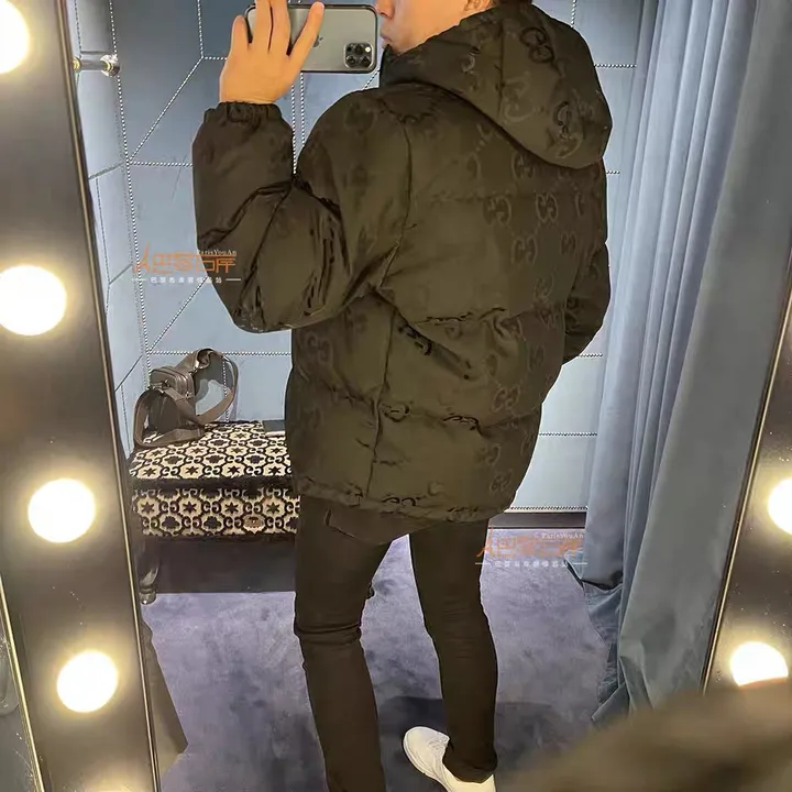 GUCCI ショート丈 ダウンジャケット