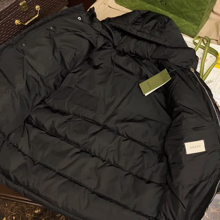 グッチ ダウンジャケット メンズ