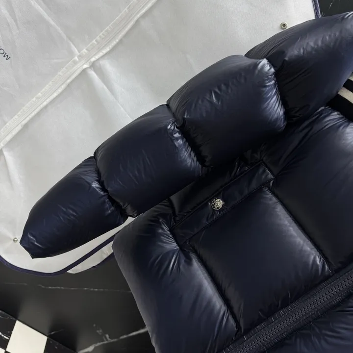 グッチ ダウンコート 防寒 防風