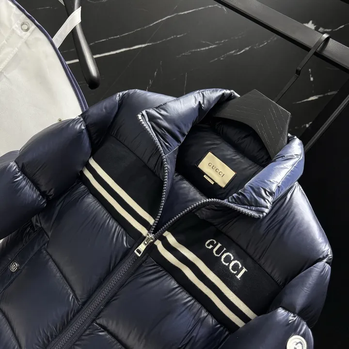 グッチ ダウンジャケット 秋冬 新品
