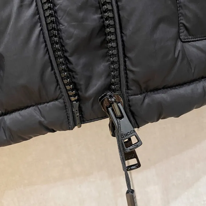 グッチ ダウン 大きいサイズ