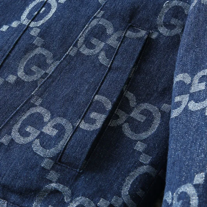 グッチ ダウンコート 大きいサイズ