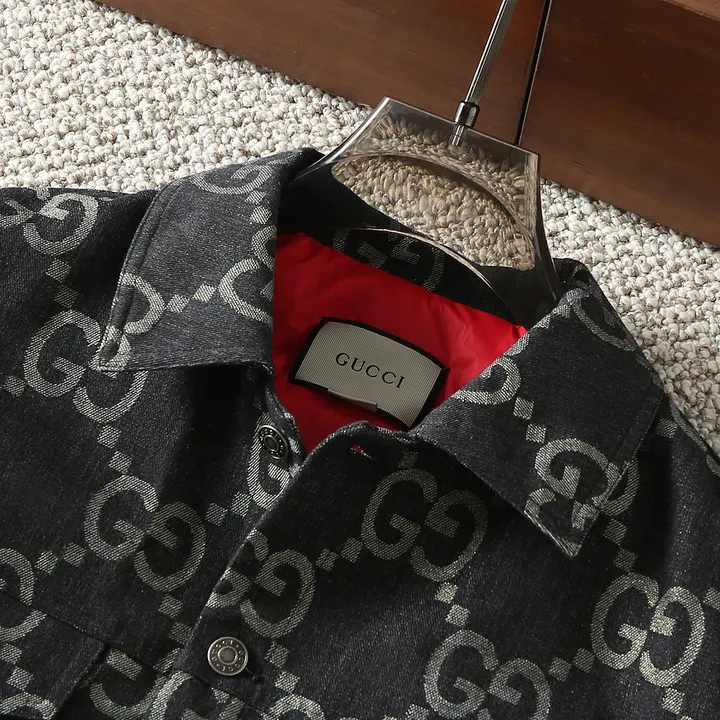 グッチ GGジャガード ダウン アウター