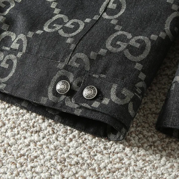 グッチ GGジャガード ダウン アウター