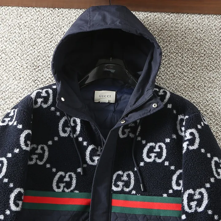 グッチ ダウン 偽物