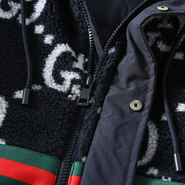 GUCCI ダウンジャケット おしゃれ