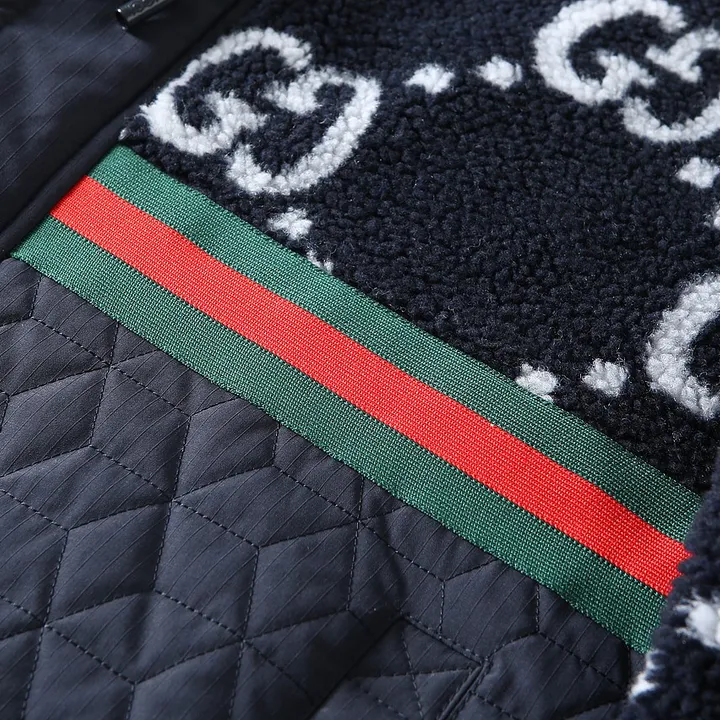 グッチ ダウン 偽物