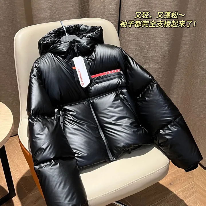 プラダ ダウンジャケット レディース