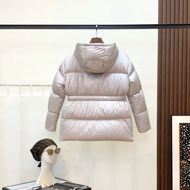 PRADA ベルト付き ダウンジャケット