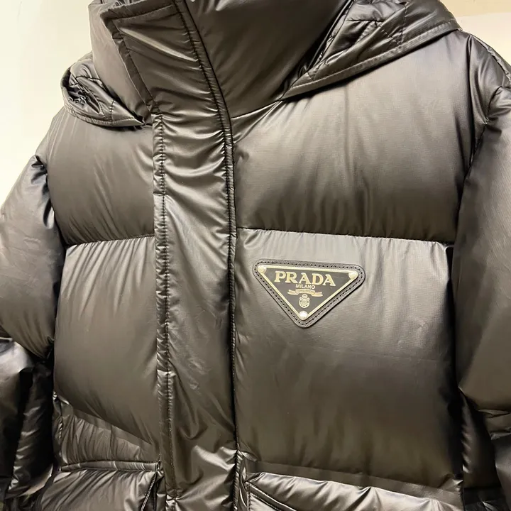 PRADA ダウンジャケット メンズ