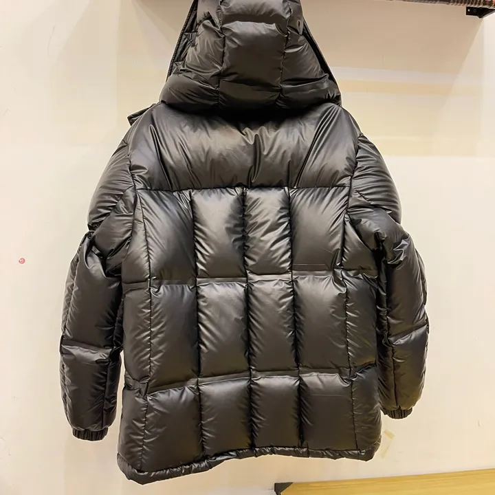 PRADA 大きいサイズ ダウンジャケット