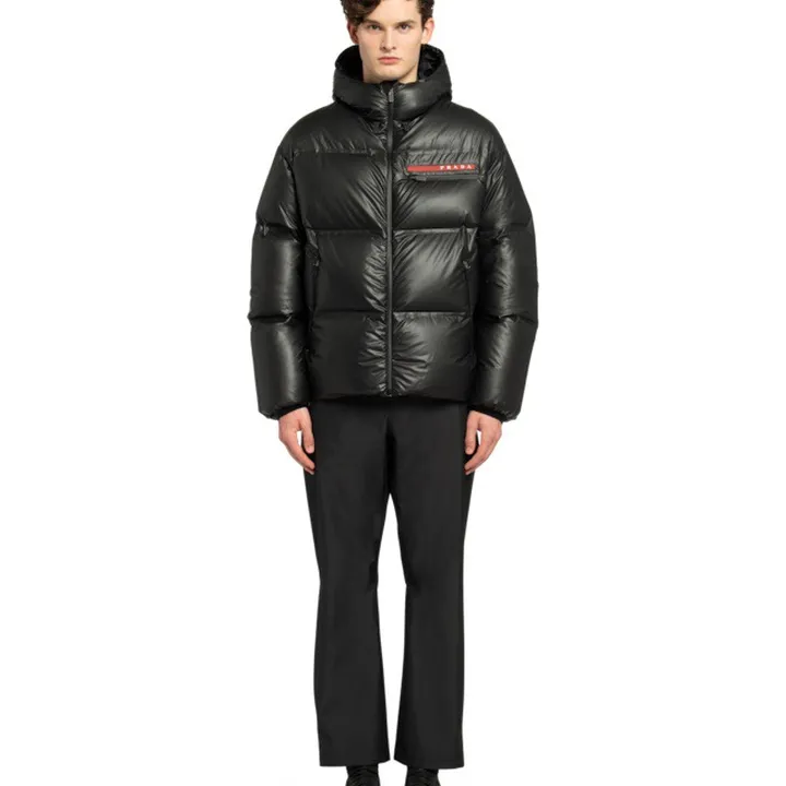 PRADA Re-Nylon ダウンジャケット