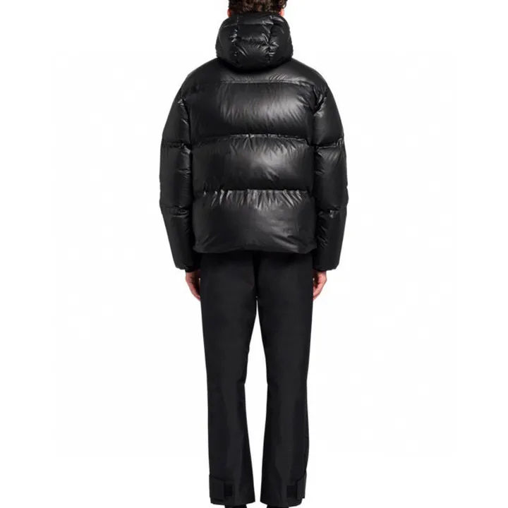 秋冬新品 PRADA ダウンジャケット