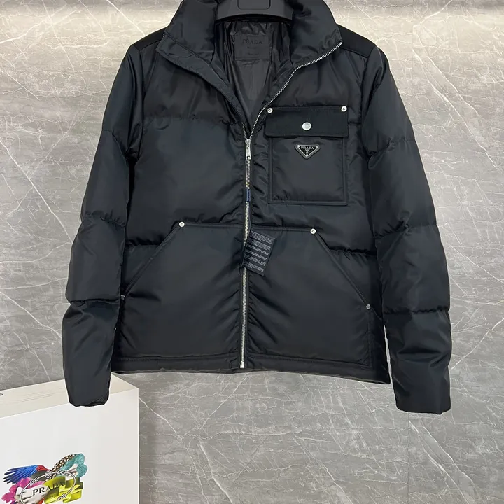 PRADA ダウンジャケット SGC584