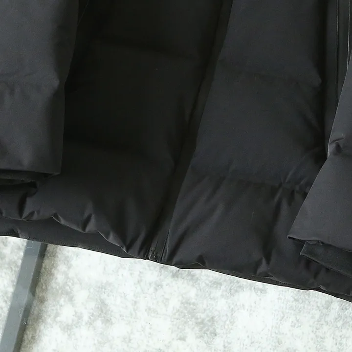 Prada ショート丈 メンズダウン