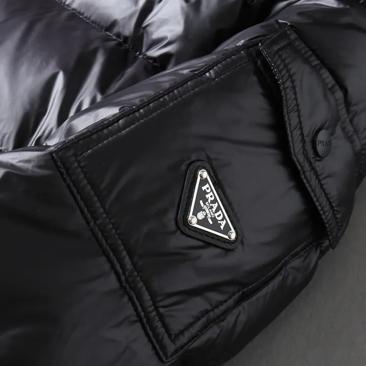PRADA アウトドア ダウン