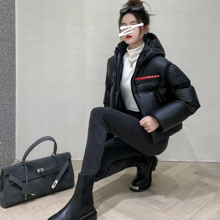 PRADA Rossaショートダウン