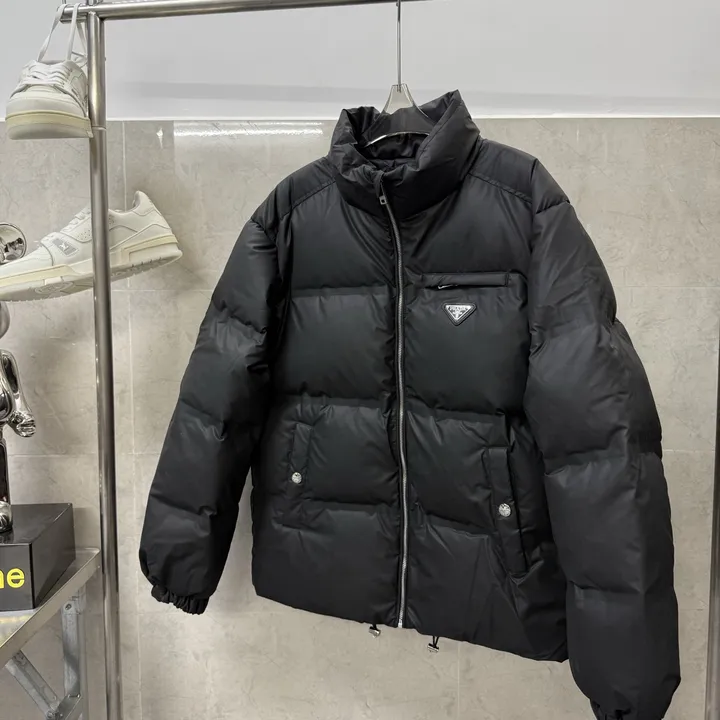 プラダ メンズ ダウンコート