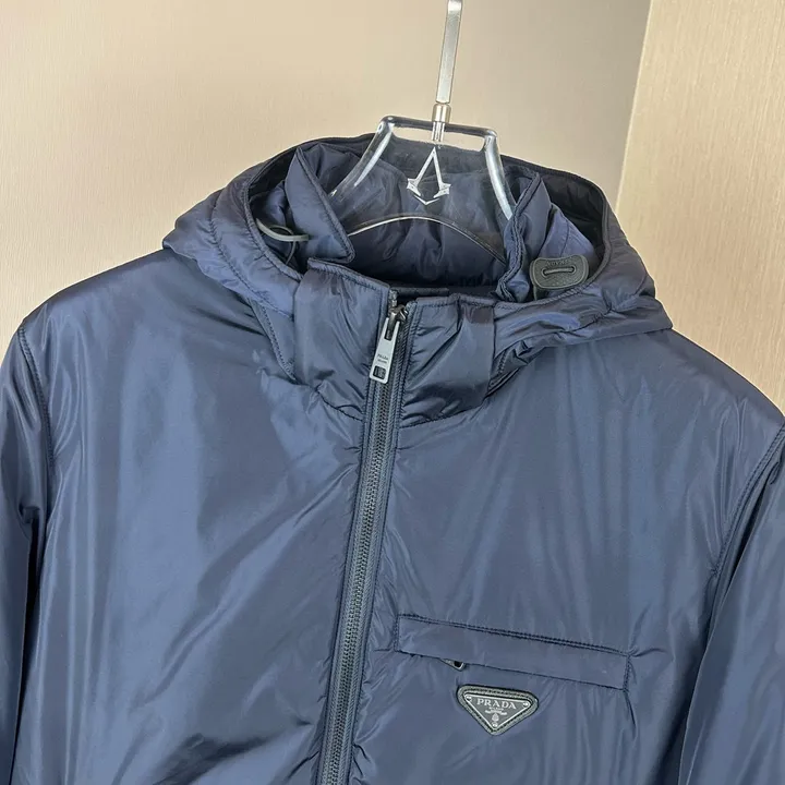 プラダ メンズ ダウン