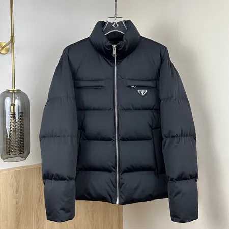 PRADA クロップド ダウンジャケット