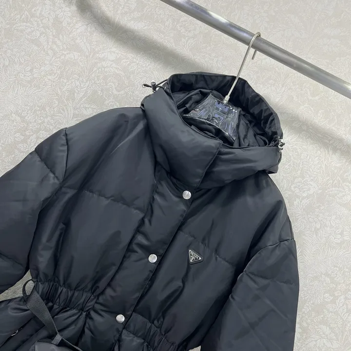 PRADA レディース ダウンコート