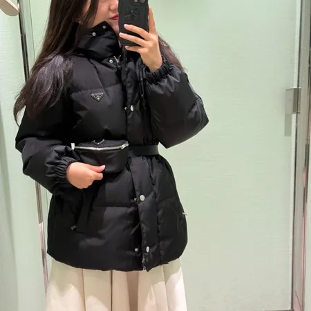 PRADA Re-Nylon フード付き ダウンジャケット