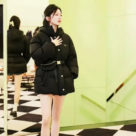 PRADA ダウンジャケット ウエストポーチ付き