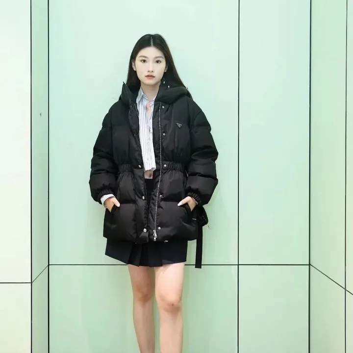PRADA 秋冬 暖かい ダウンジャケット