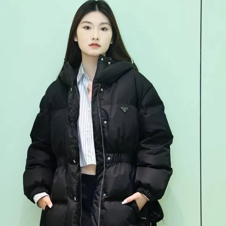 PRADA ウエストポーチ付きダウンジャケット