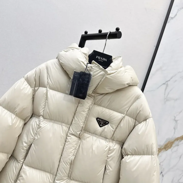 PRADAパファージャケット レディース