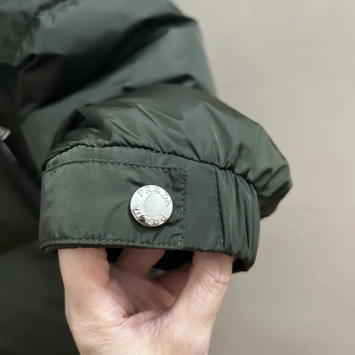 Prada 大きいサイズ ダウンアウター