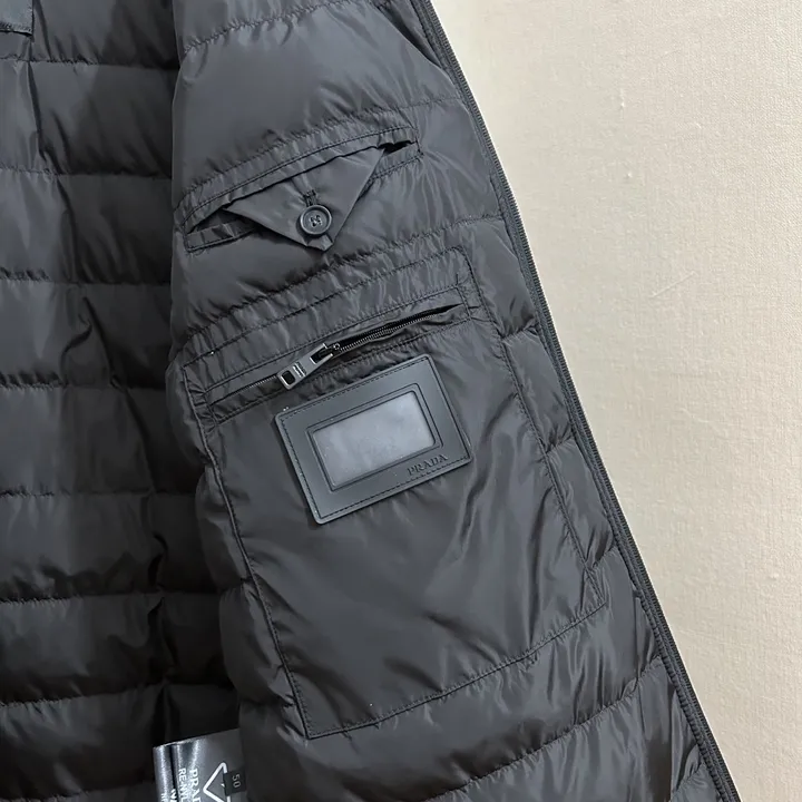 Prada Re-Nylon パファージャケット