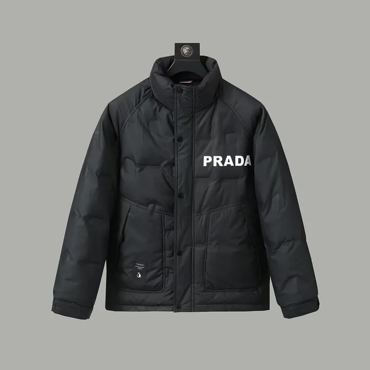 PRADA ダウンジャケットレディース