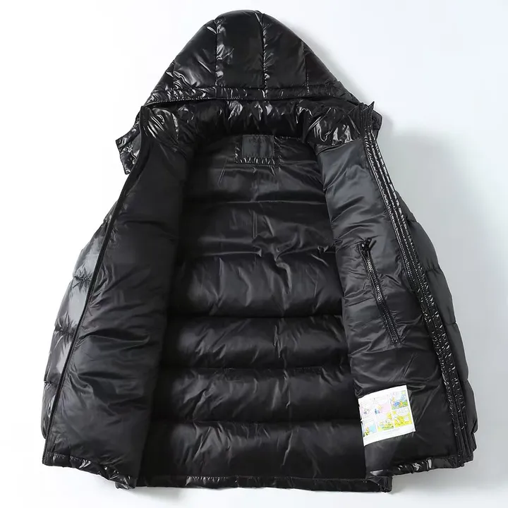 プラダ 光沢ナイロンダウンジャケット