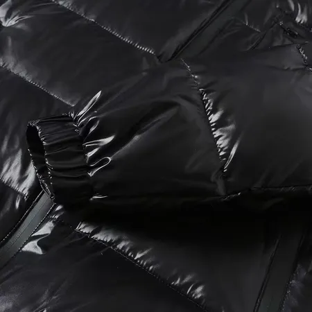 プラダ 光沢ナイロンダウンジャケット