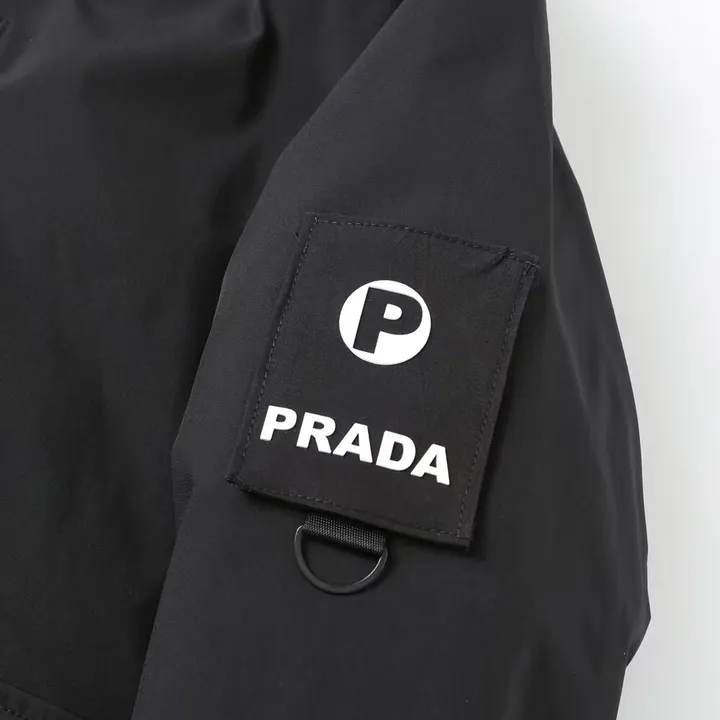 Prada ダウン かっこいい