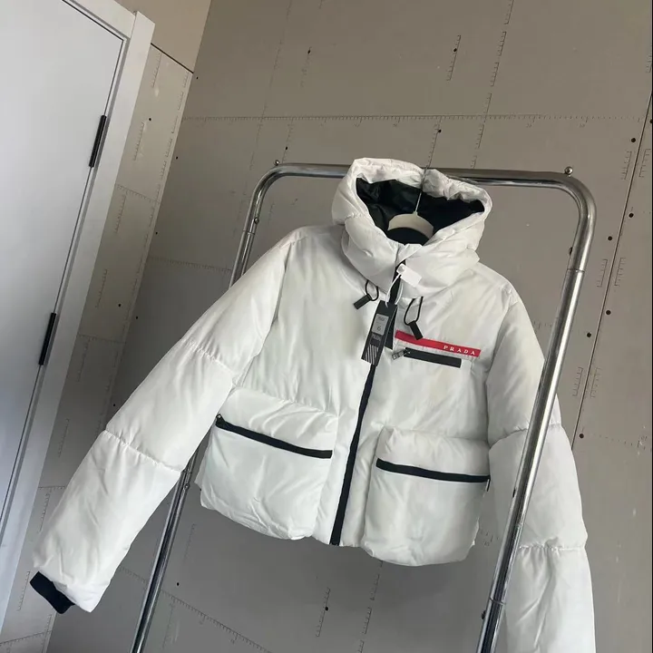 プラダ Hooded ダウン