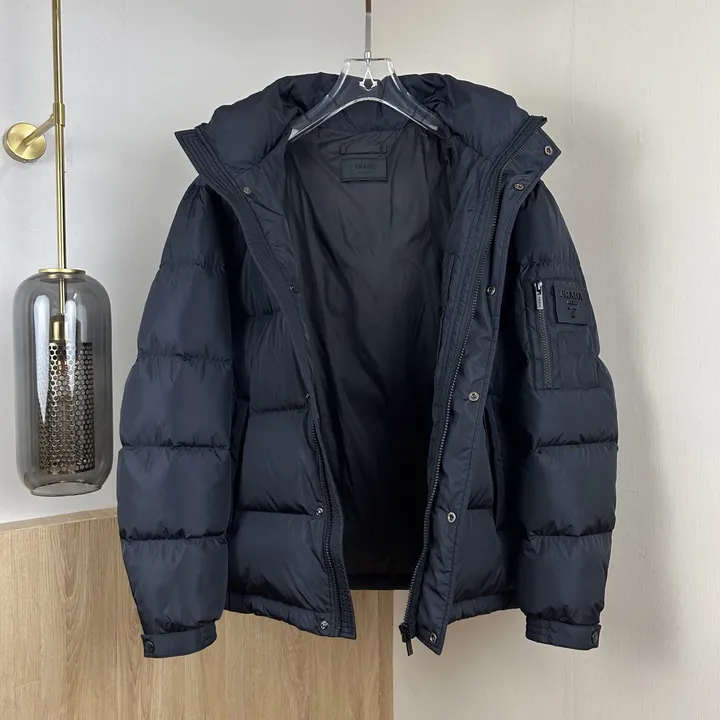 PRADA Re-Nylon ダウン 男性