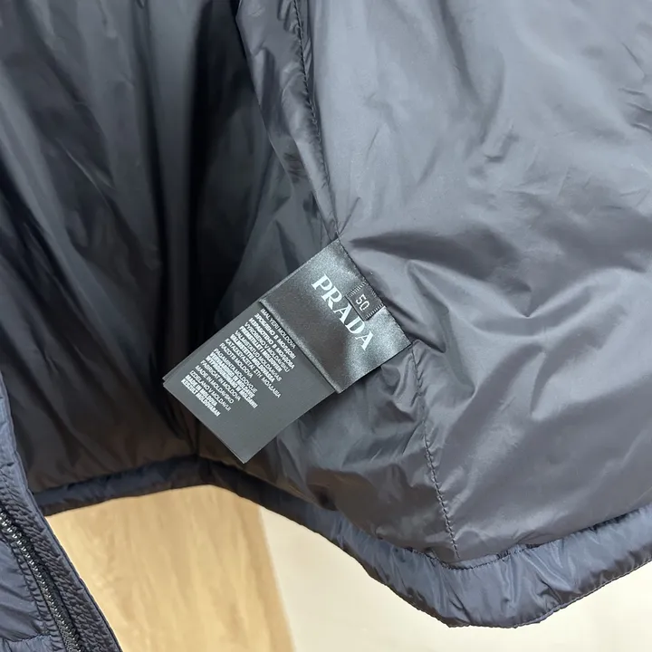 PRADA Re-Nylon ダウン 男性