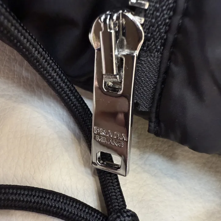 プラダ ダウン ジャケット 291805 11A9