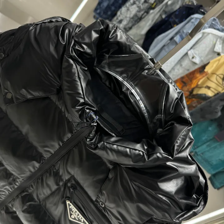 プラダ ダウン アウトレット