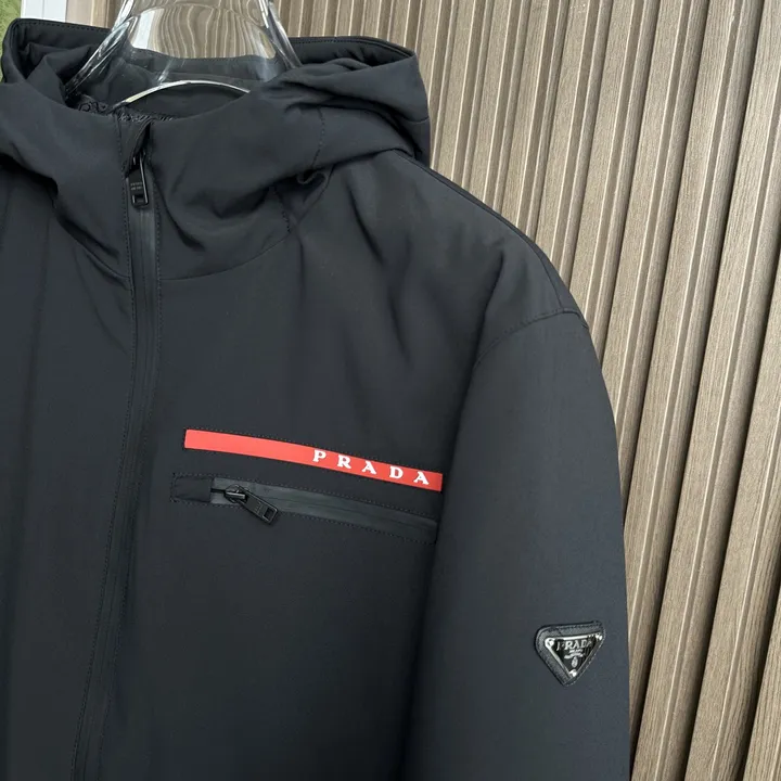 プラダ フード付き ダウン ジャケット