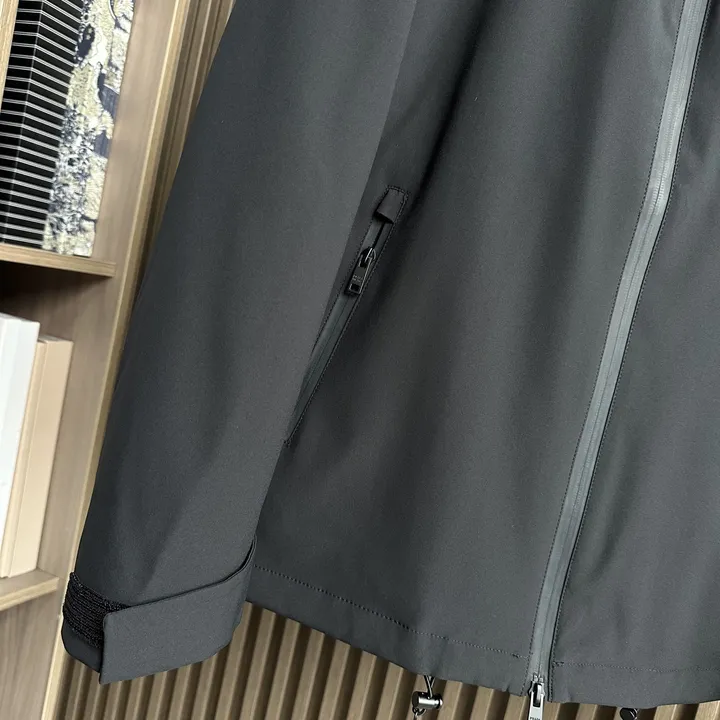 PRADA 高级 ダウン ジャケット