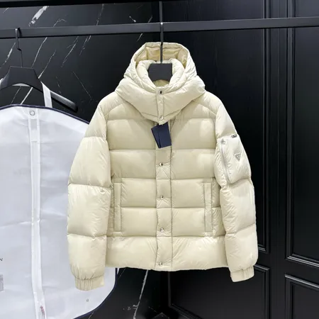 PRADA Re-nylon ダウンジャケット