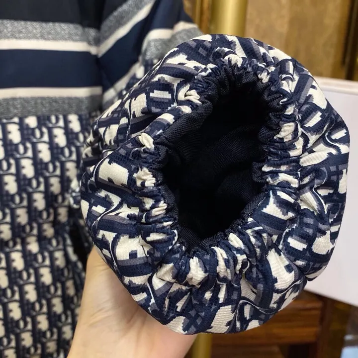 Dior ダウンコート 軽量 保温