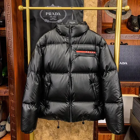 プラダ ダウンジャケットメンズ