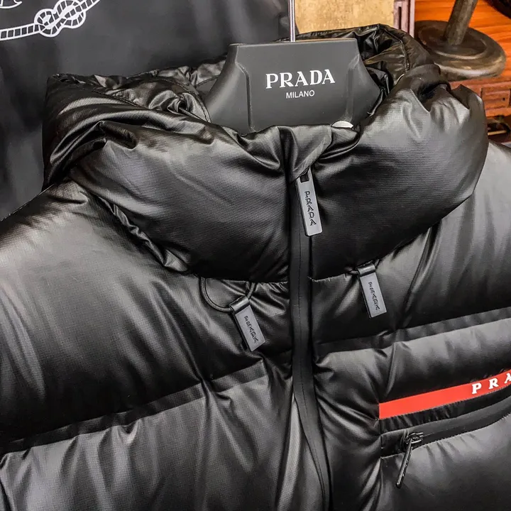 プラダ ダウンスーパーコピー